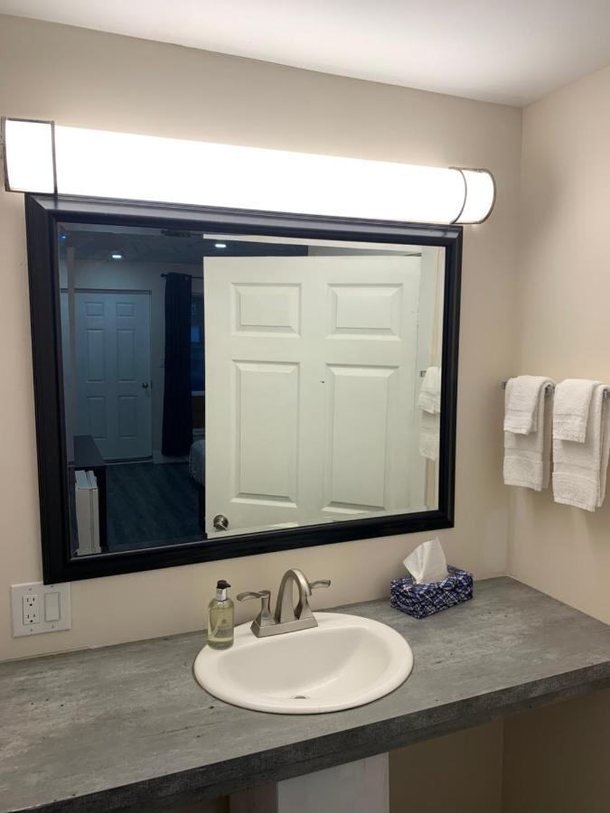 Westport Station Motel Екстериор снимка